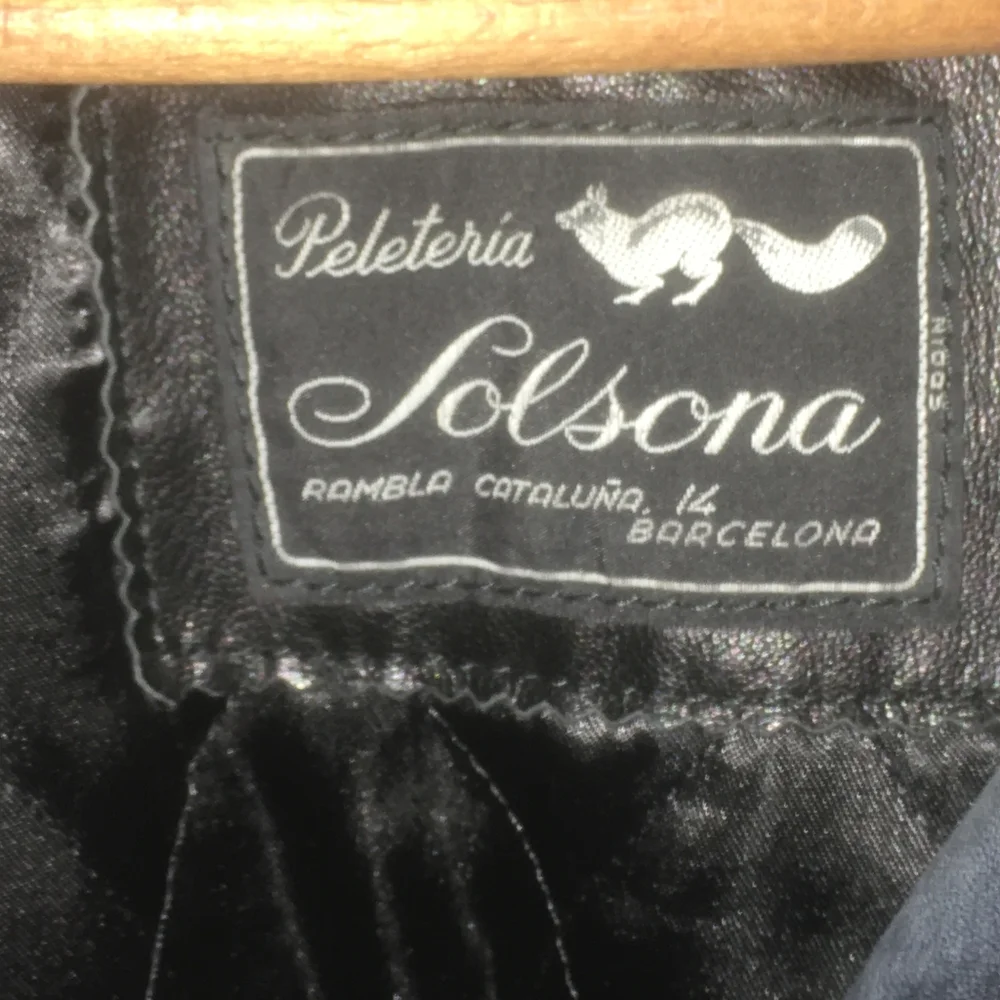 leather jacket - Picture 2 of 2